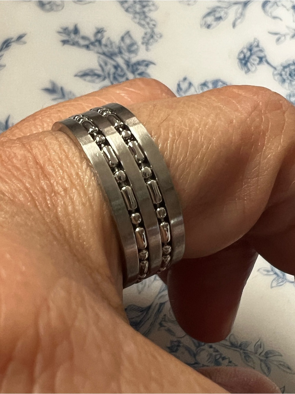 Mens Ring Size 10 Brushed Stainless Steel Triple Channel Inlay Band #1020 - Picture 2 of 3
